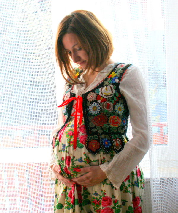 A co powiecie na wiosenną stylizację folkowo-ciążową?:)