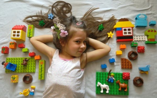 LEGO Duplo, lato i ja, słoneczne pozdrowienia ślemy Wam! 