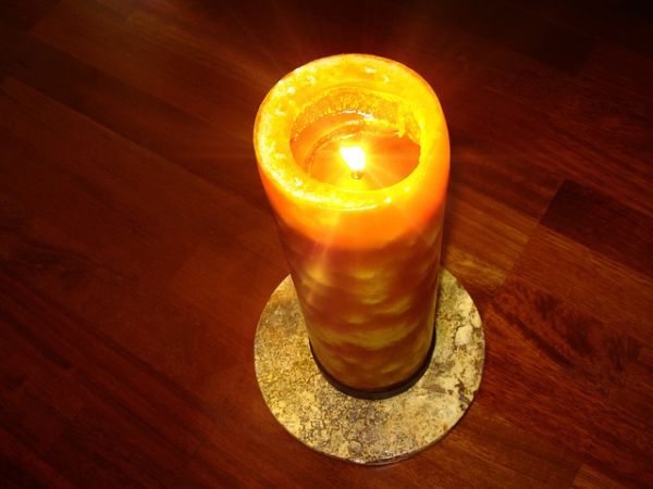 candle-52340_640.jpg