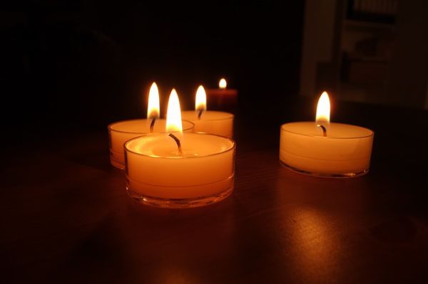 candles-488572_640.jpg
