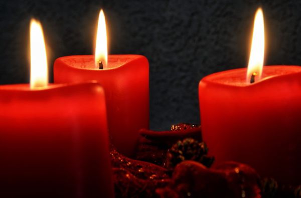 candles-872179_640.jpg