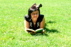 Letnie czytanie w trawie ;-)