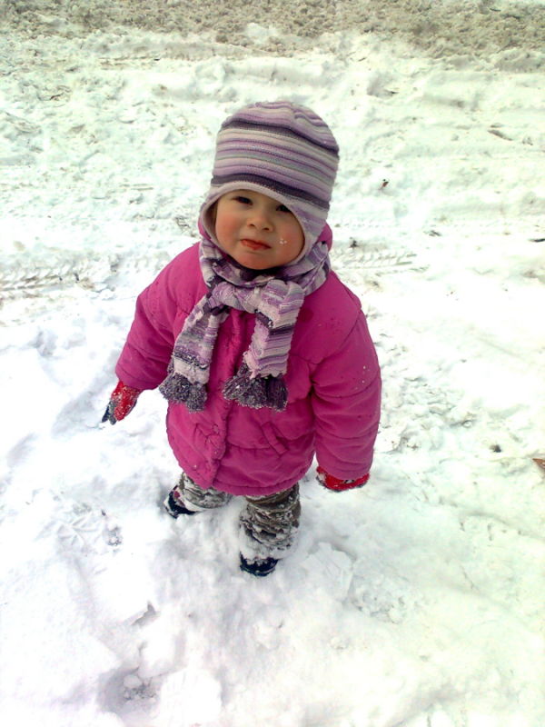 moja córcia uwielbia snieg