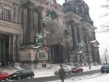 Przed berlińską katedrą 