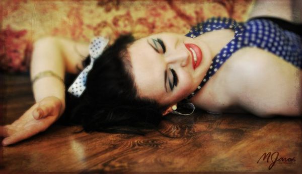 Pin Up Girl