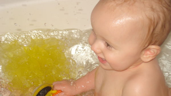 Kąpu kąpu , plusku plusku! Jak super w taki upał kąpać się w baseniku :)